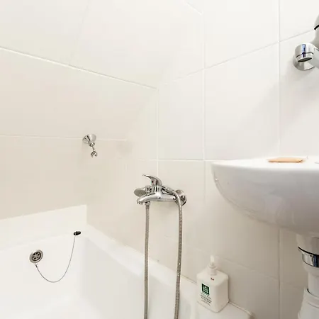 Апартаменты Hirszfelda Comfort By Bookinghost